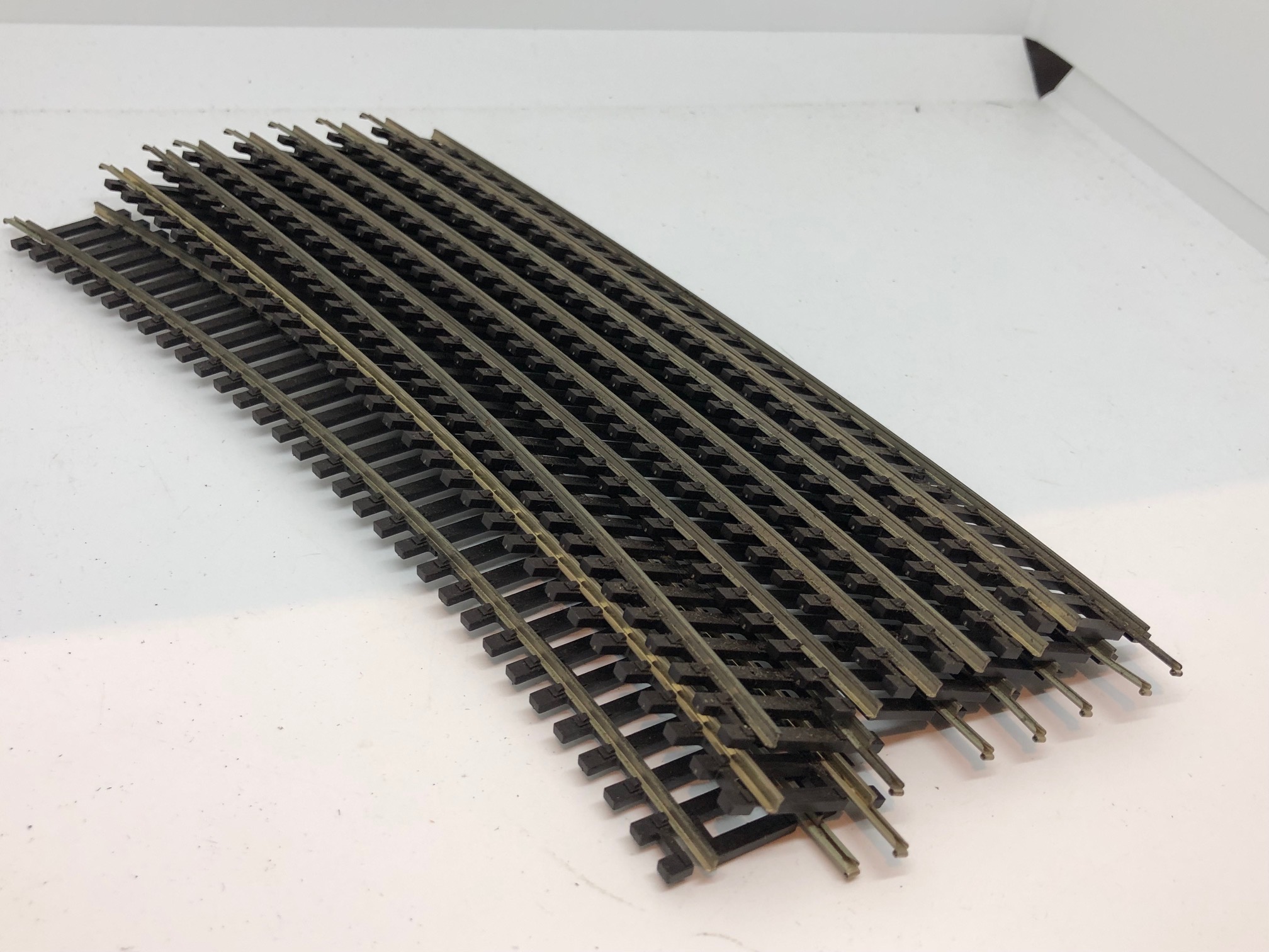 Peco OO ST-235 nickel silver code 100 4th radius curve x 8