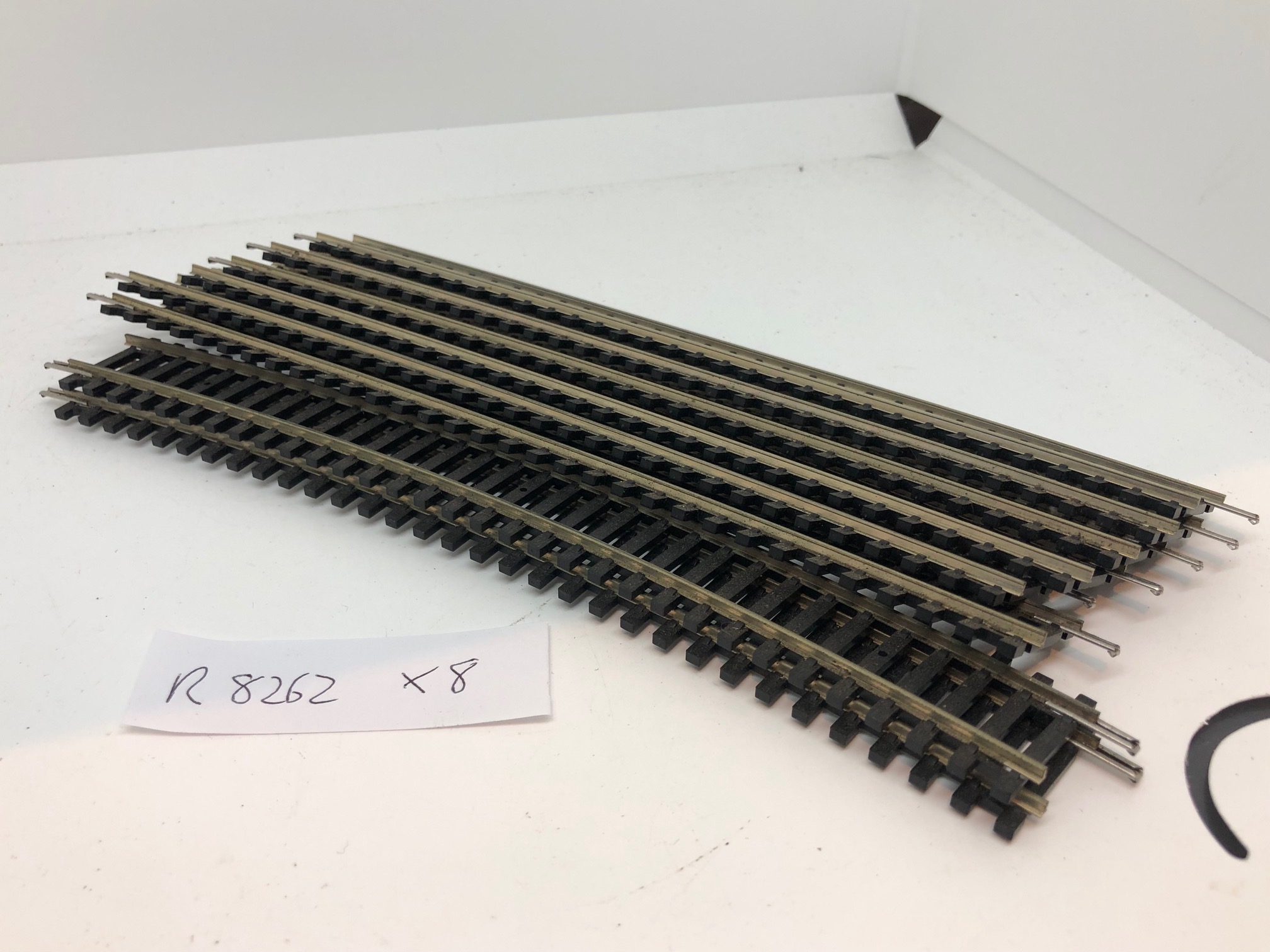 Hornby OO R8261 nickel silver code 100 4th radius curve x 8