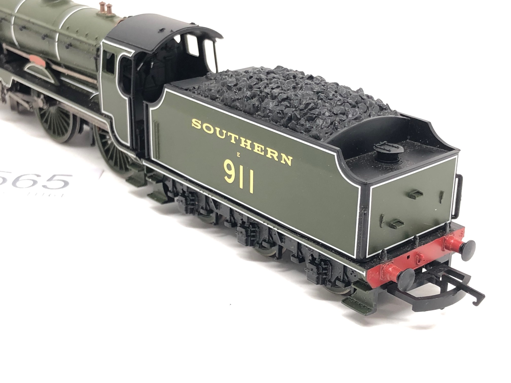 Hornby OO R3158 Schools Class 4-4-0 "Dover" 911 In SR Green. - The ...