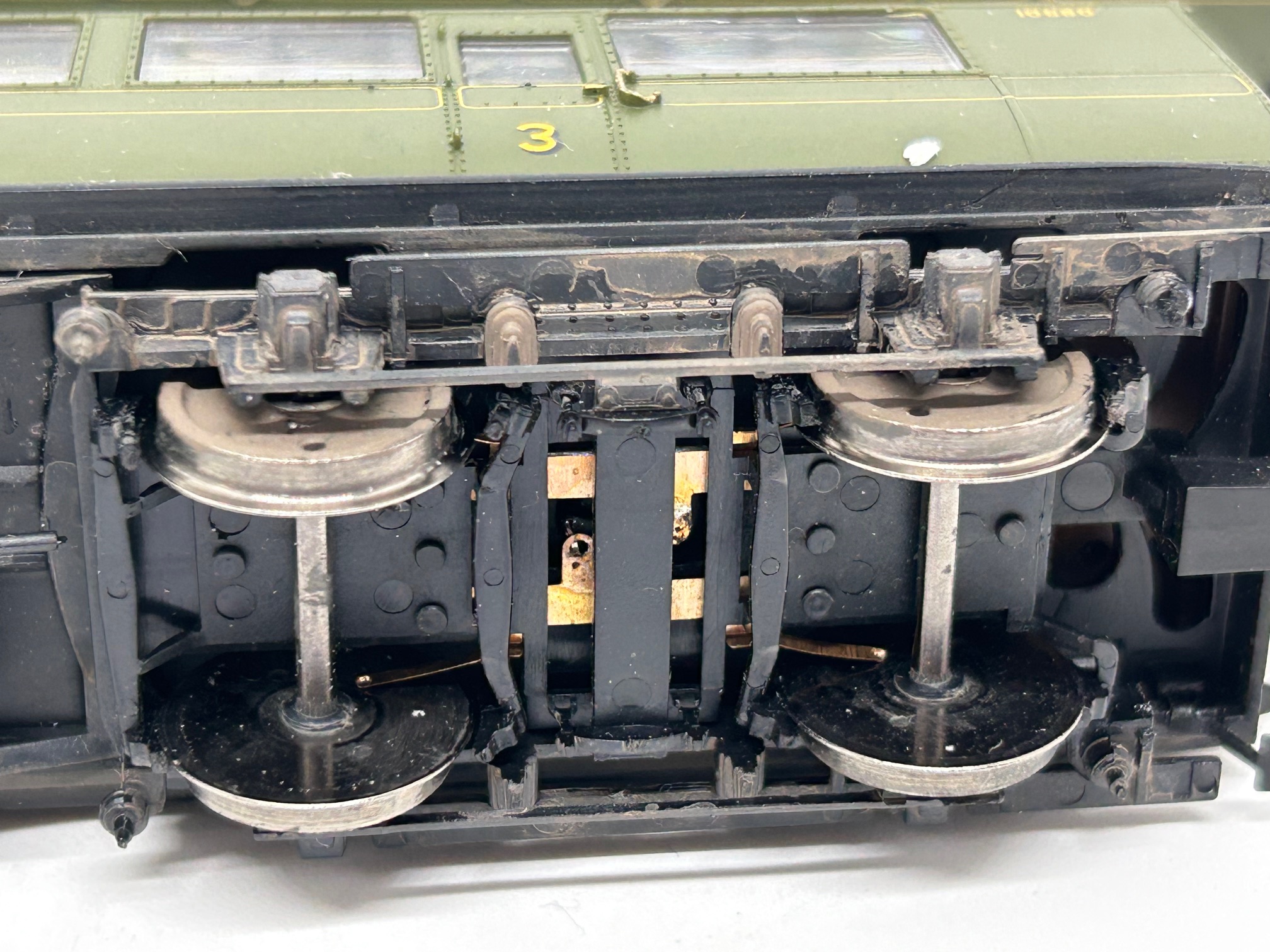 Hornby EM Gauge R3161 SR Green 2-Bil '2114' Train Pack - Boxed - Image 4