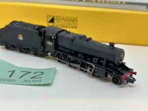 Graham Farish 372-154 Class 8F 2-8-0 48750 & tender in BR black with early emblem