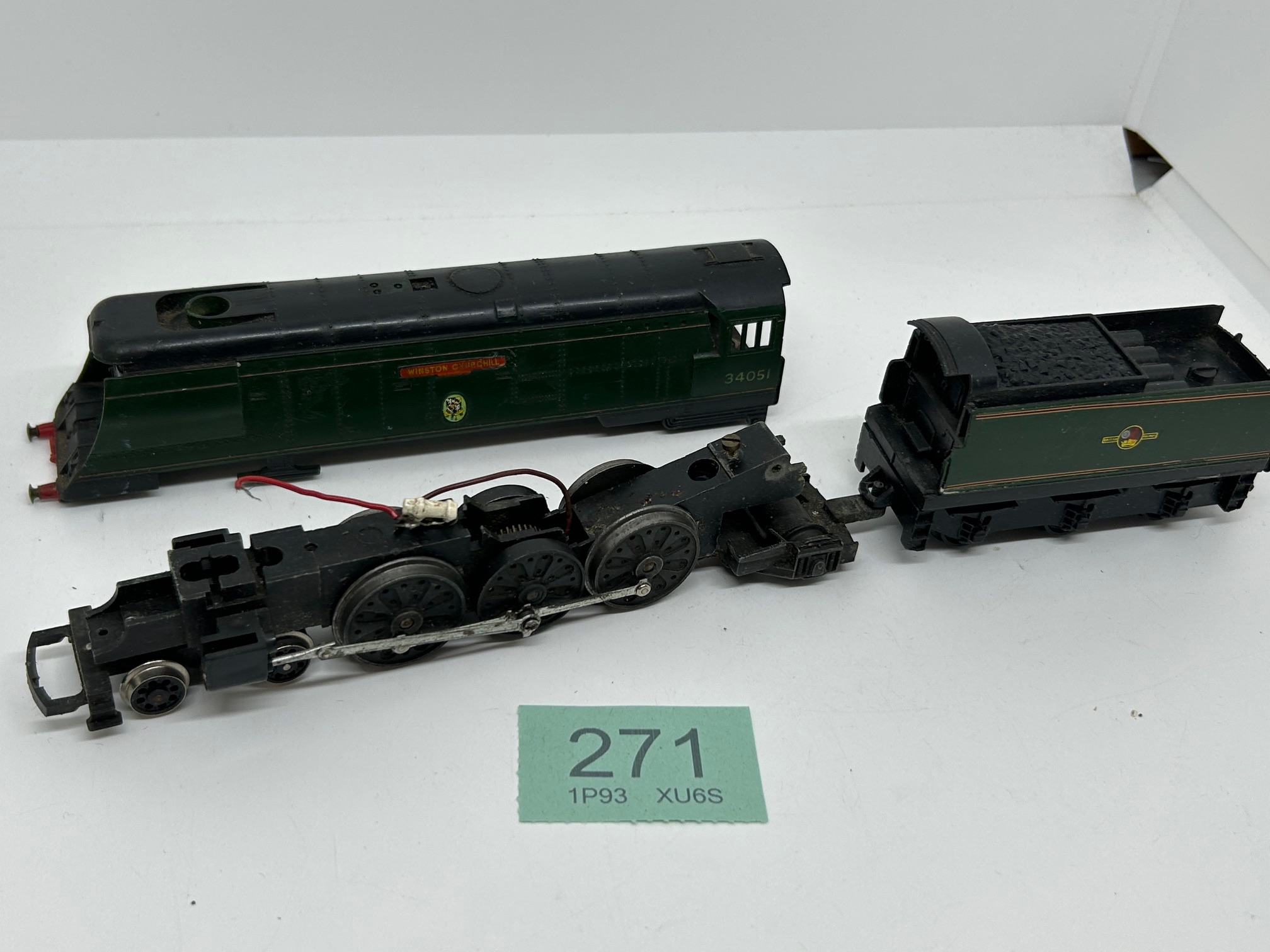 Traing Hornby R356 loco - no motor spares/repair - Image 2