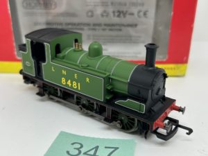 Hornby OO R2164A Class J83 0-6-0 8481 in LNER green