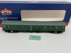 Bachmann OO 31-266 Class 419 MLV S68006 in BR Southern Region green with yellow panel NEW