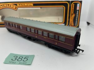 Mainline OO 37-109 LMS 1st/3rd Class Corridor Coach Crimson