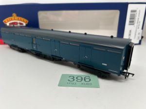 Bachmann 34-363A  LNER Thompson Full Brake BR Blue E155E