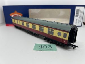 Bachmann 39-470 LMS 60 ft Porthole Corridor Brake 1st in BR Crimson & Cream M5077M