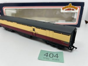 Bachmann 34-651 Thompson 63ft Full Brake E12E in BR Crimson & Cream E12E