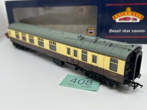 Bachmann 39-229 Mk1 BCK in BR chocolate and cream - W21067