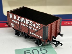Bachmann OO 37-2011K 7 plank fixed end wagon 701 in 'W. R. Davies & Co' promotional red livery