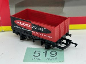 Hornby OO R6627 7-plank open wagon "Modelzone"