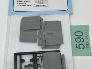 Dundas Models OO9 DM03A - Freelance 4-Wheel Brake Van