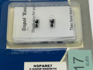 Dapol 2A-000-005 (Was NSPARE7) N Gauge Easi-Fit Magnetic Couplings Medium Arm (1 Pair) New