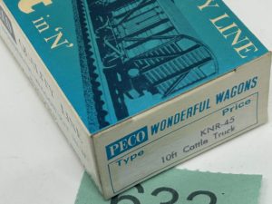 Peco N plastic kit KNR-45 Cattle Wagon