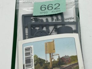 Ratio N Gauge 230  Round Water Tower Plastic Kit