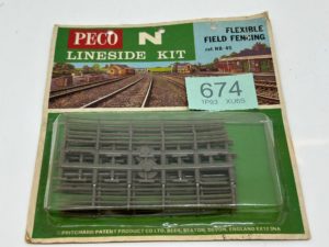 Peco N gauge NB-45 Flexible Fencing