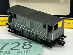 Graham Farish N 377-301B 20 Ton Ex-LMS Brake Van BR (M) Grey.