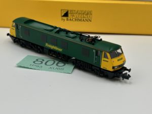 Graham Farish N 371-777 Class 90 electric 90046 Freightliner livery.