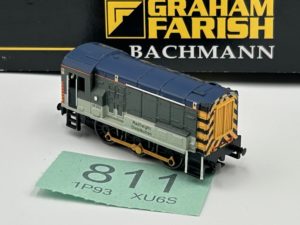 Graham Farish N 371-000 Class 08 Shunter 08653 in Railfreight Distribution Grey