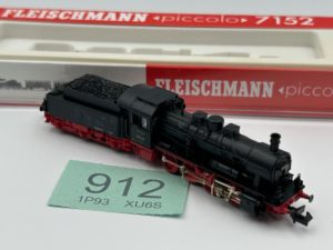 Fleischmann Piccolo N  7152 Class 55 0-8-0 Steam loco East German black & red livery Epoch III