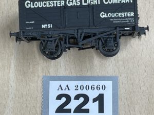 P4 Kit built PO 8-plank open