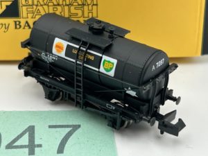 Graham Farish N 373-679A 14 ton tank wagon A7287 'Shell BP'