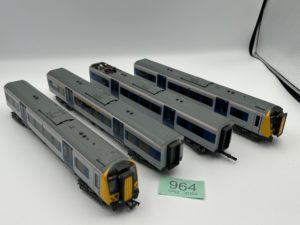 Bachmann OO 31-030 Class 350/1 Desiro 4 Car EMU 350 111 "Apollo" in Silver Link (unbranded) livery