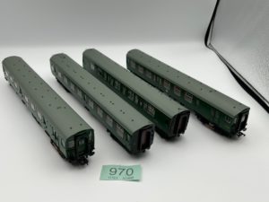Bachmann OO 31-425 Class 411 4 car CEP EMU in BR green