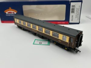 Bachmann OO 39-310 BR Mk1 SP Pullman parlour 2nd "Car No. 347" - working table lamps
