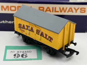 Dapol OO Saxa Salt wagon yellow