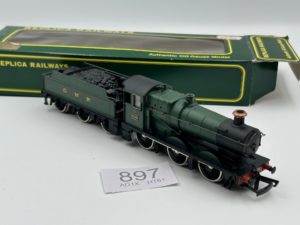 Replica Railways OO 11041 Collett Goods 0-6-0 2244 in GWR green