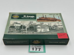 Ratio N 202  Cattle Dock Plastic Kit NEW