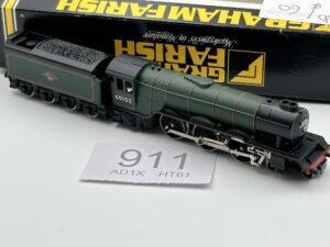 Graham Farish 1825  Class A3 4-6-2 'Flying Scotsman' 60103 in BR green
