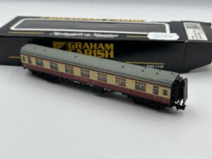 Graham Farish 374-150 MkI FK corridor 1st M13004 in BR crimson and cream
