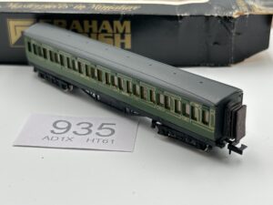Graham Farish 0623 57' Composite in Southern Railway Green