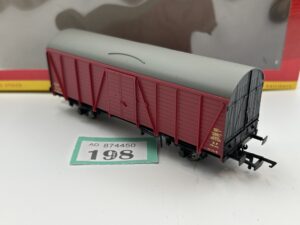 Hornby R6641A BR 4 Wheel CCT Van in crimson