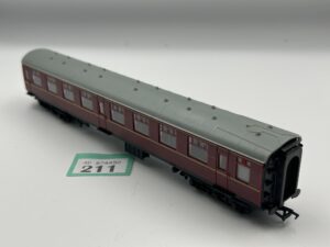 Hachette OO BR Mk1 TSO coach unboxed