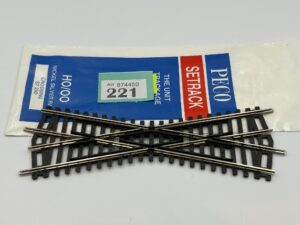 Peco OO ST250 - Code 100 - Setrack Medium Crossing