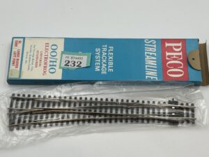 Peco OO SL-89 Code 100 Large Radius Left Hand Insulfrog Point